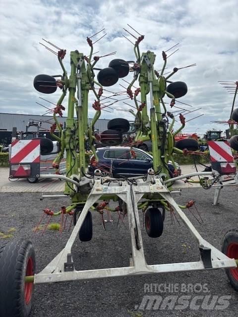 CLAAS Volto 1100 T River og høvendere