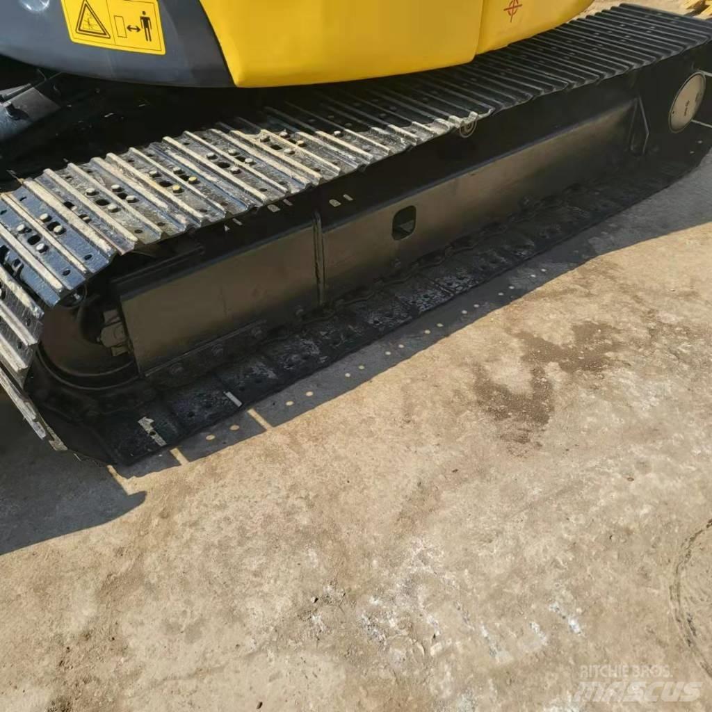 Komatsu PC50 Gravemaskiner på larvebånd
