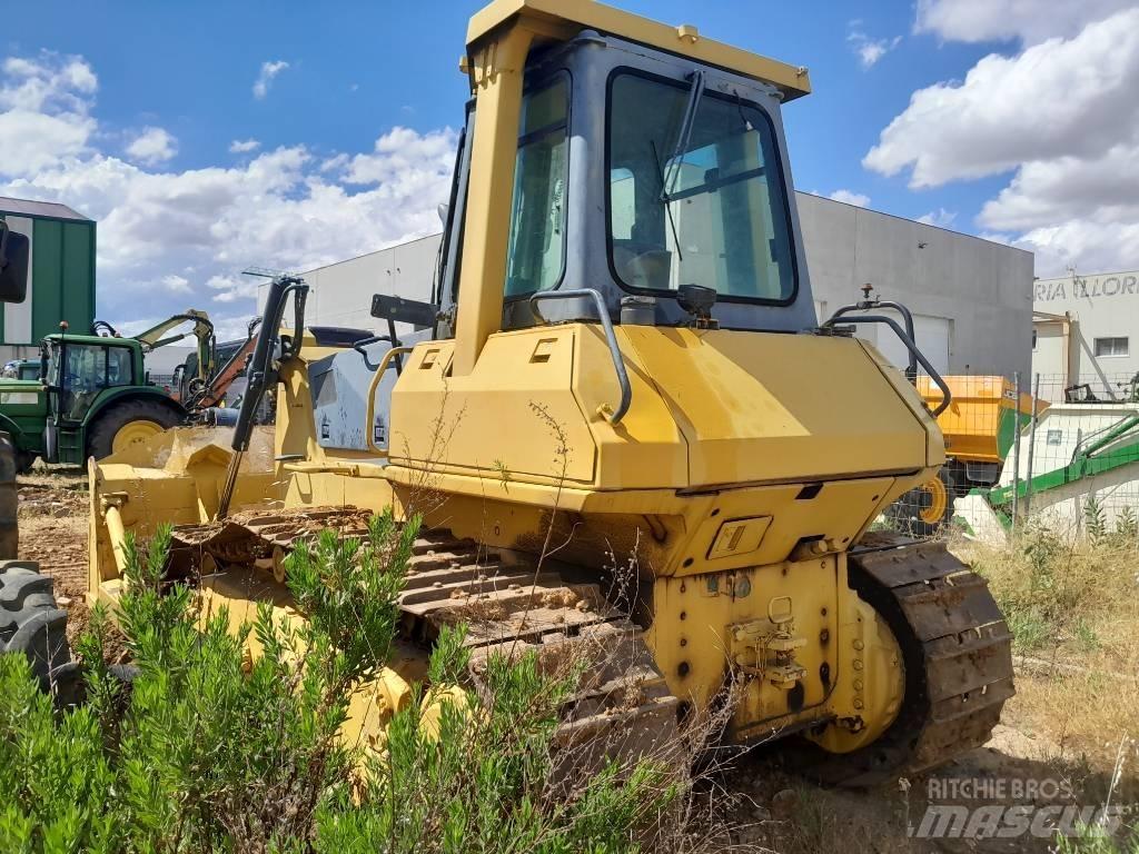 Komatsu D 65 E Bulldozer på larvebånd