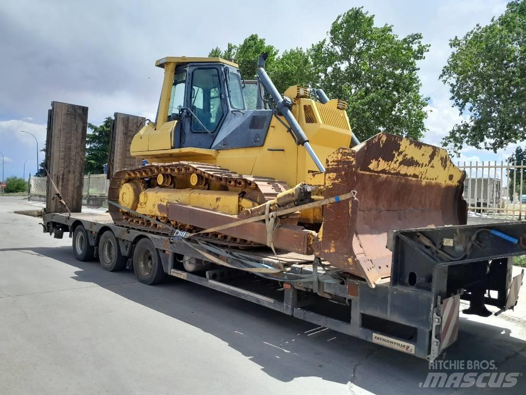 Komatsu D 65 E Bulldozer på larvebånd