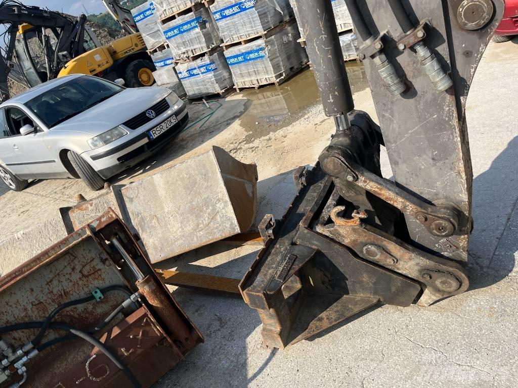 Mecalac 714 MW Gravemaskiner på hjul