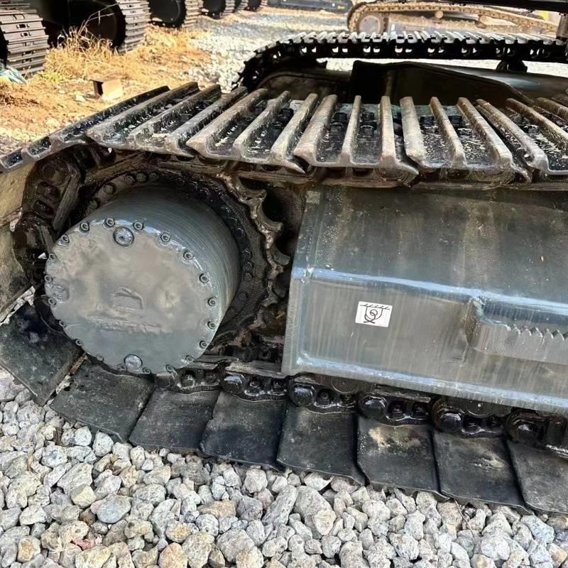 Hyundai R225 Gravemaskiner på larvebånd