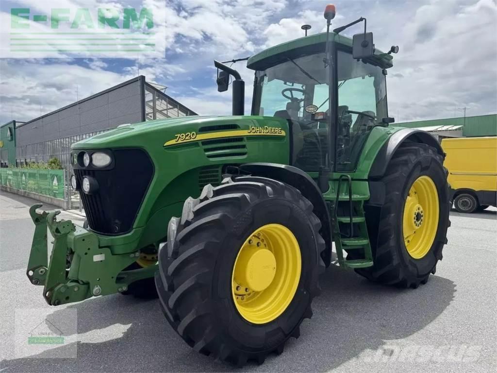 John Deere 7920 Traktorer