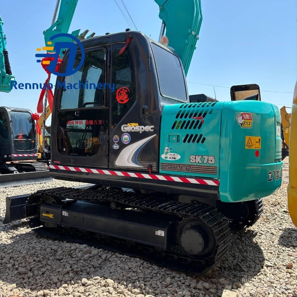 Kobelco SK75 Gravemaskiner på larvebånd