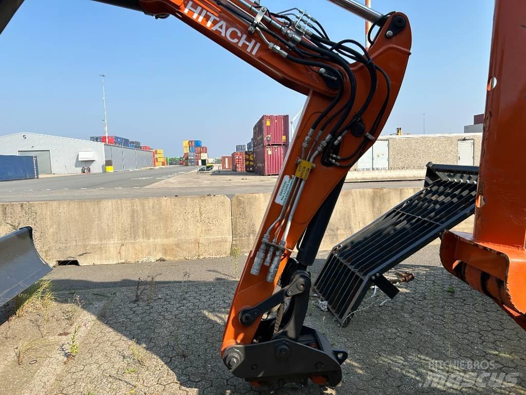Hitachi ZX95W-7 Gravemaskiner på hjul