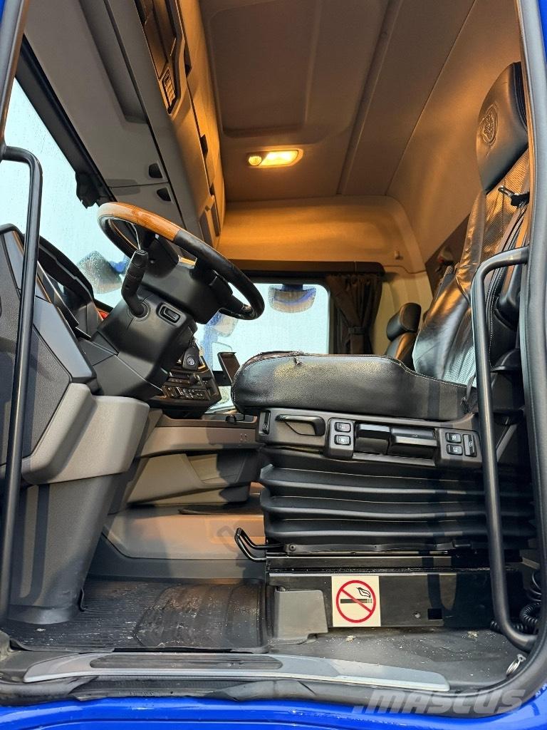 Scania R540B8x4*4NB Chassis