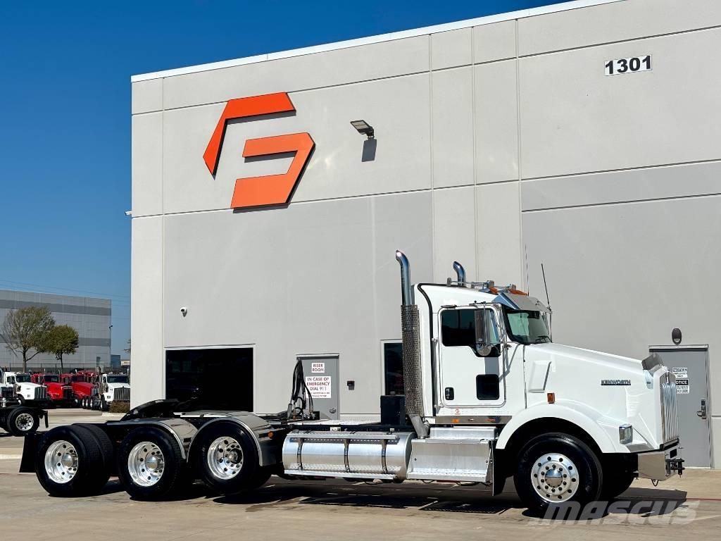 Kenworth T 800 Trækkere