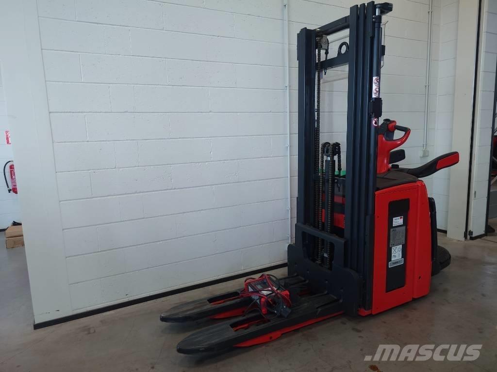 Linde L14APi/1173 Selvkørende stablere