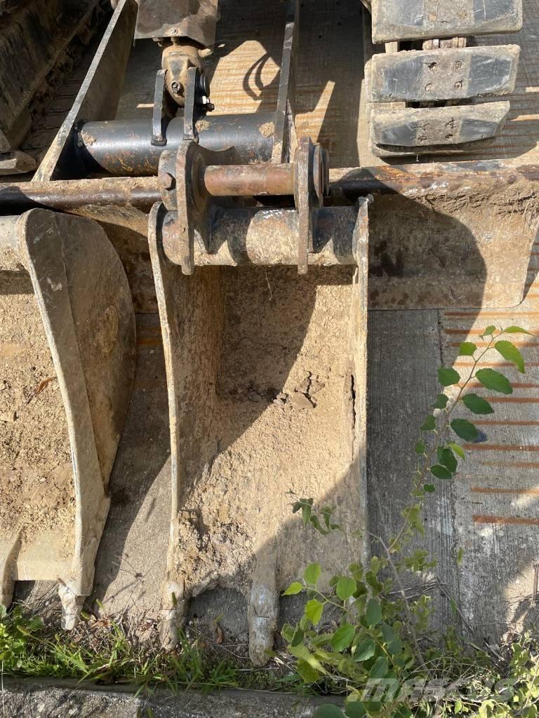 Komatsu PC 80 MR-5E0 Midi-gravemaskiner 7t - 12t