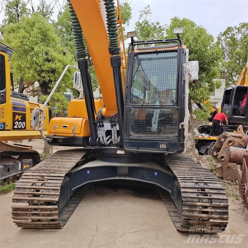 Hyundai 220LC -9S Gravemaskiner på larvebånd