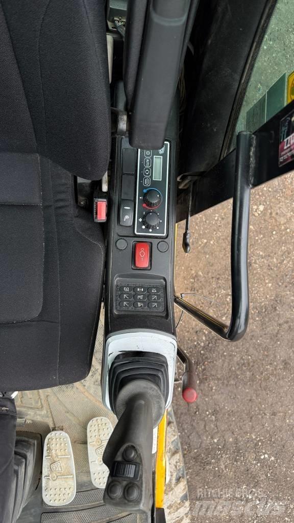 JCB JS175 Gravemaskiner på hjul