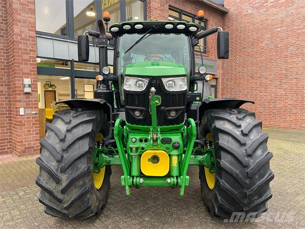 John Deere 6155R Traktorer