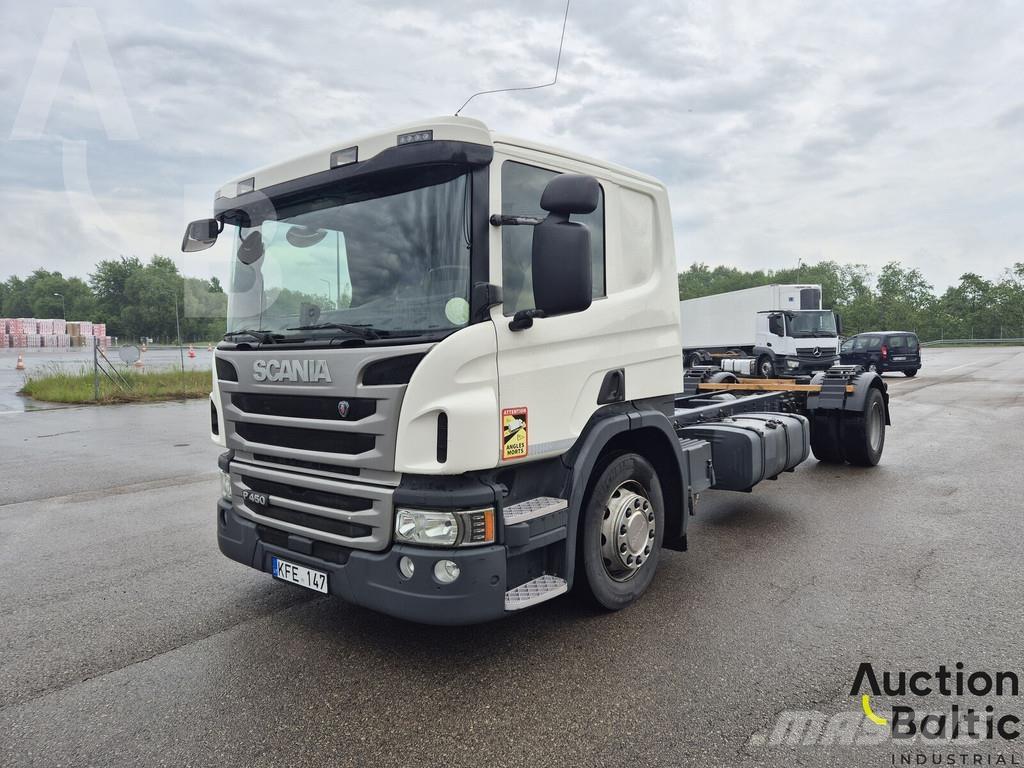 Scania P 450 Chassis
