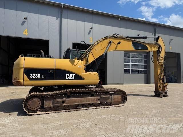 CAT 323 D L Gravemaskiner på larvebånd