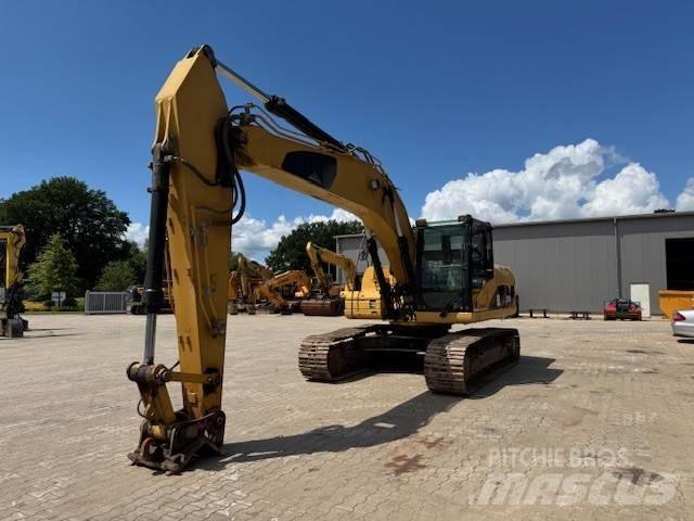 CAT 323 D L Gravemaskiner på larvebånd
