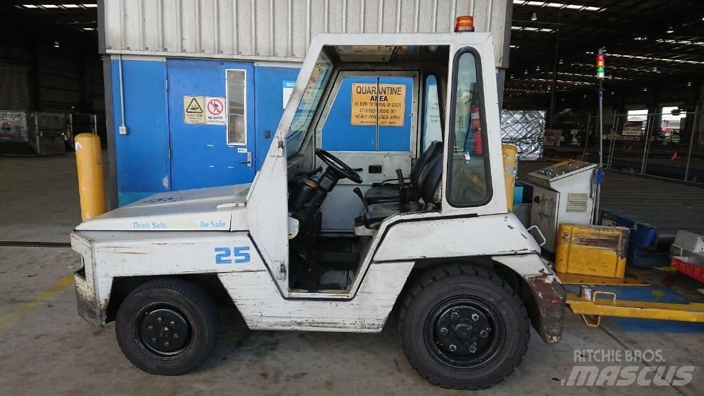 Toyota 42-2TD25 Trucks - Andet