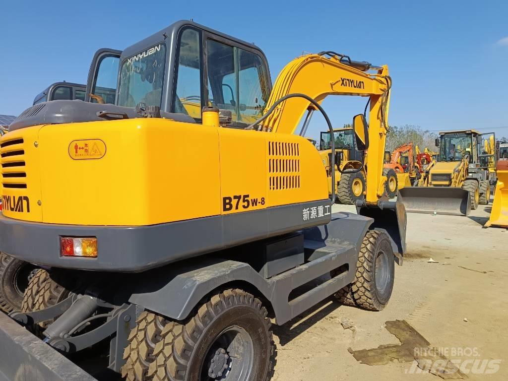Xinyuan XYB75W-9 Gravemaskiner på larvebånd