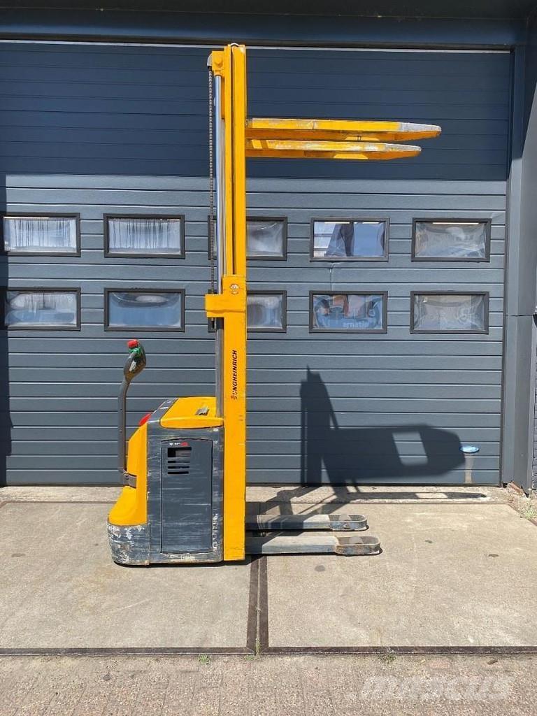 Jungheinrich EJC12 Gaffelstabler med gående fører