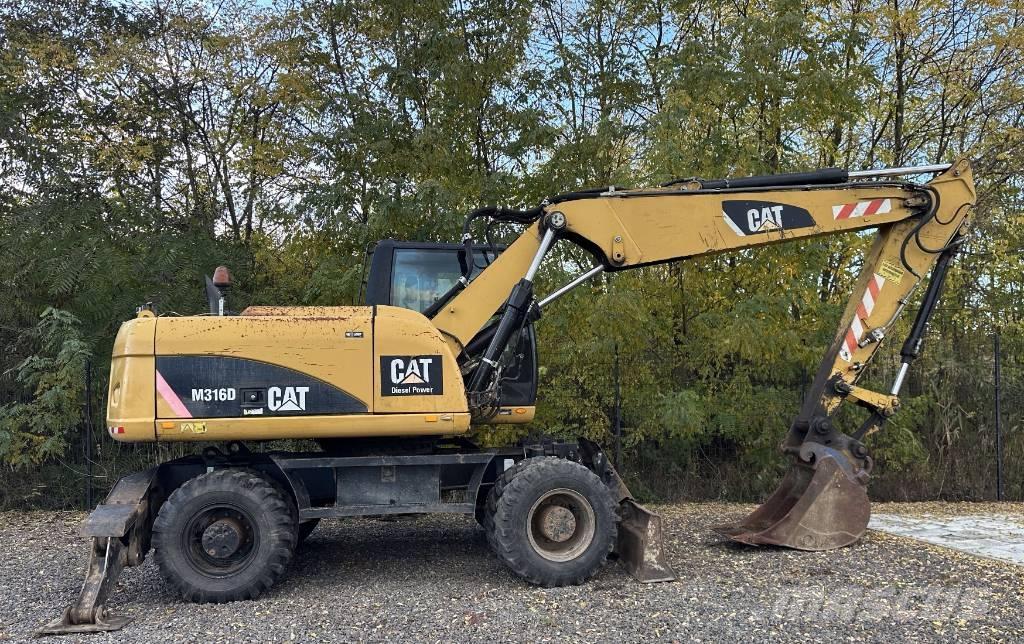 CAT M 316 D Gravemaskiner på hjul