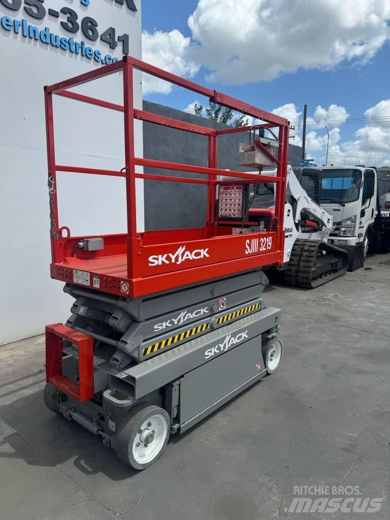 SkyJack SJ III 3219 Saxlifte