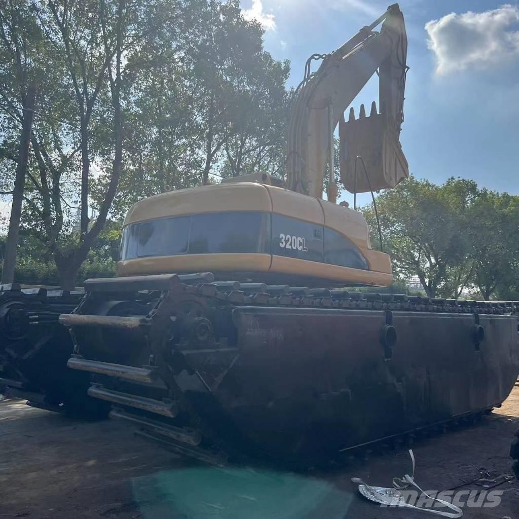 CAT 320 C Amfibiegravemaskine