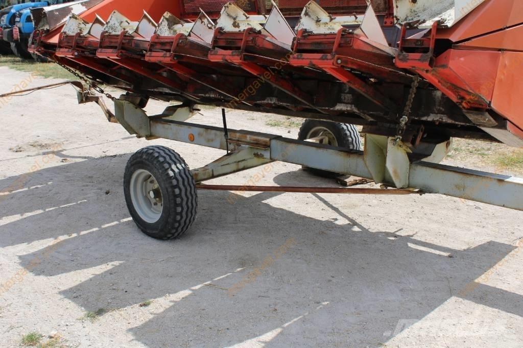 CLAAS Mega 208 Mejetærskere