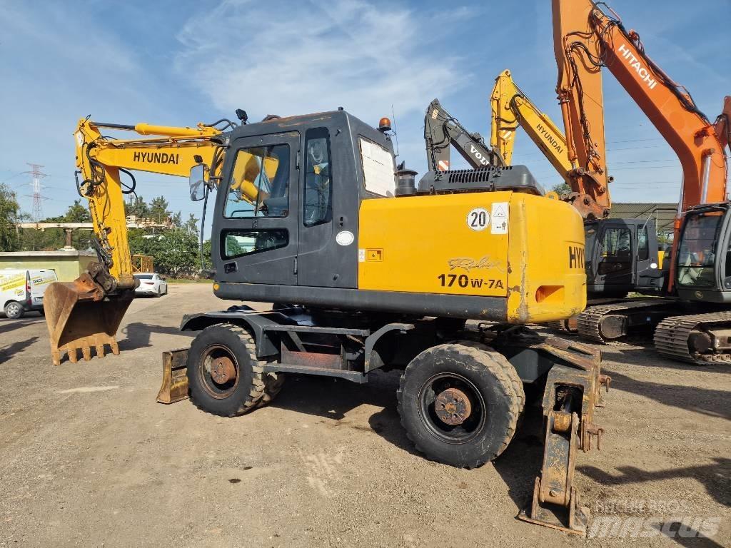 Hyundai R 170 W Gravemaskiner på hjul