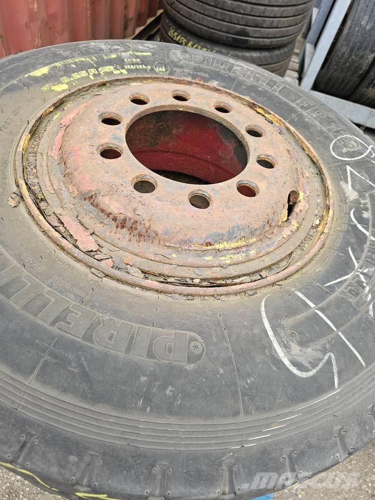 Pirelli 825X15 Transport – Andet
