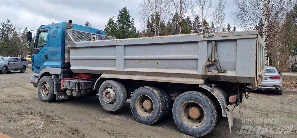 Sisu E14M K Lastbiler med tip