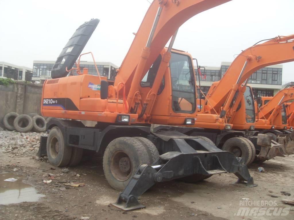 Doosan DH 150 W-7 Gravemaskiner på hjul