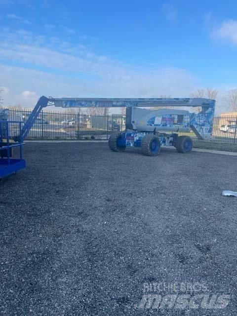 JLG 800 AJ Teleskoplifte
