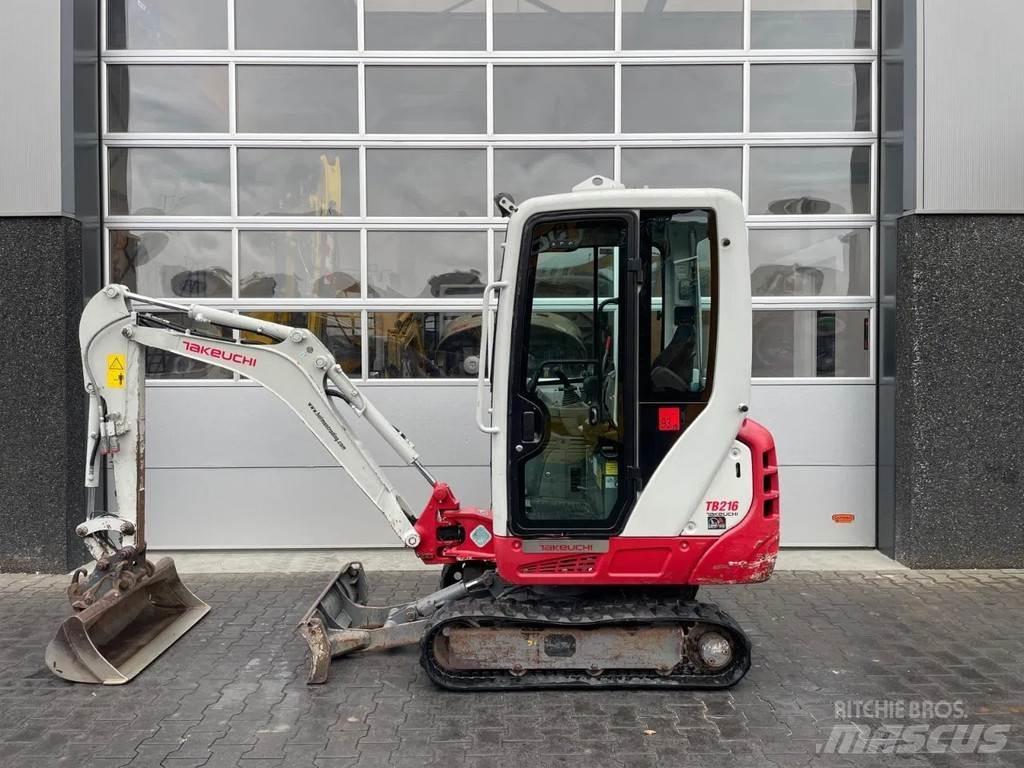 Takeuchi TB216 Minigravemaskiner