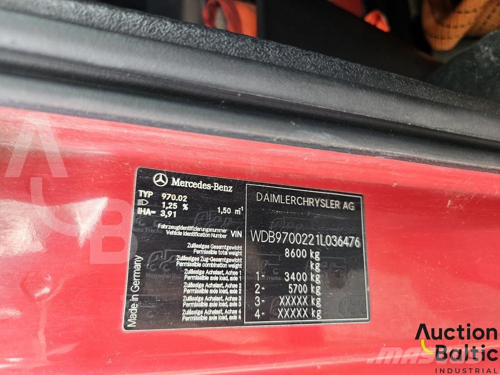 Mercedes-Benz 815 Kølelastbiler