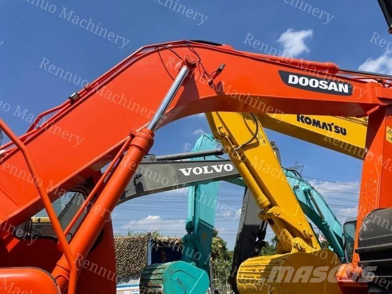 Doosan DH 300 LC-7 Gravemaskiner på larvebånd