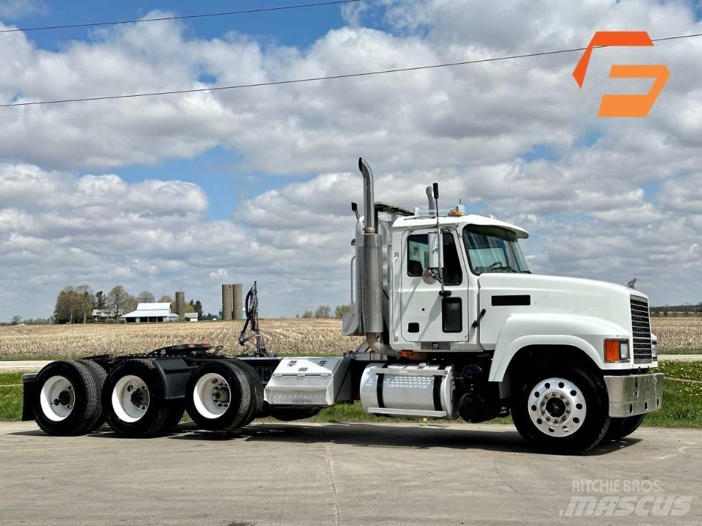 Mack CH 613 Trækkere