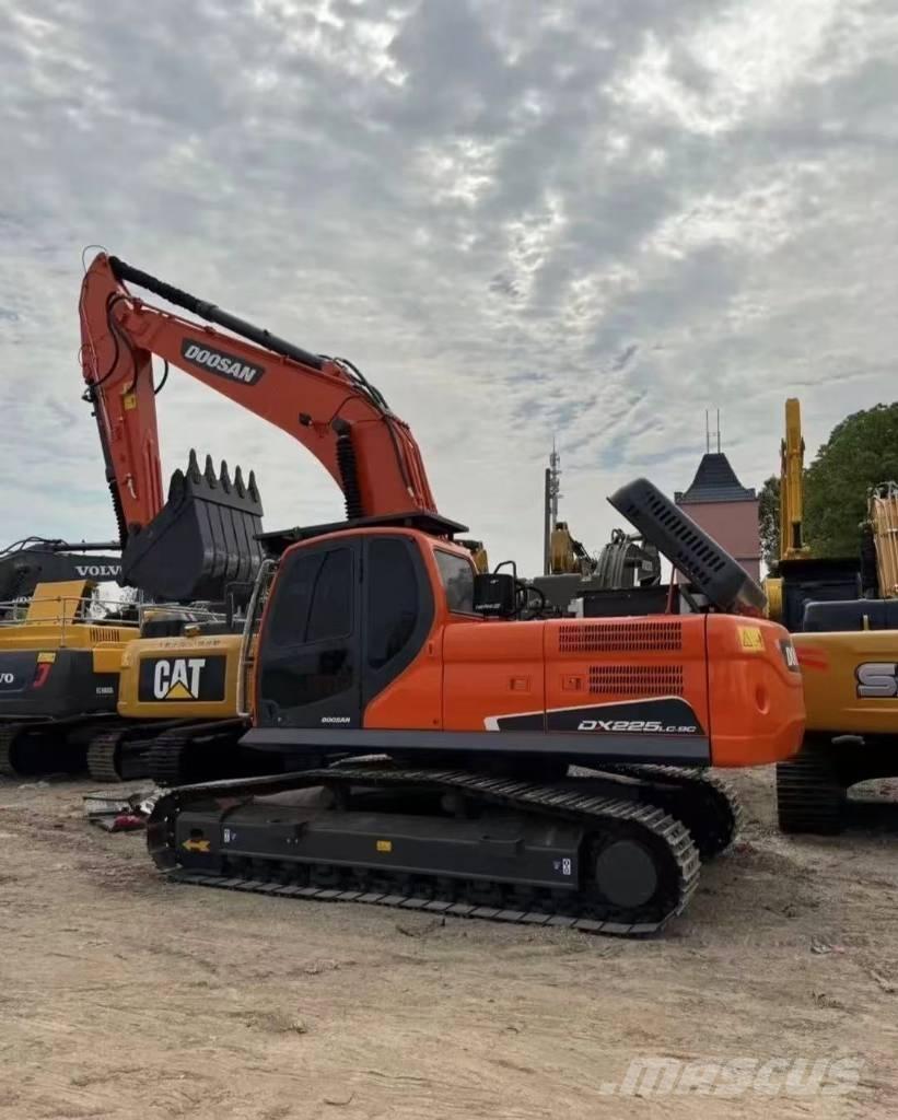 Doosan 225 DX Gravemaskiner på larvebånd