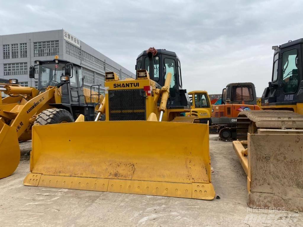 Shantui SD 16 Bulldozer på larvebånd