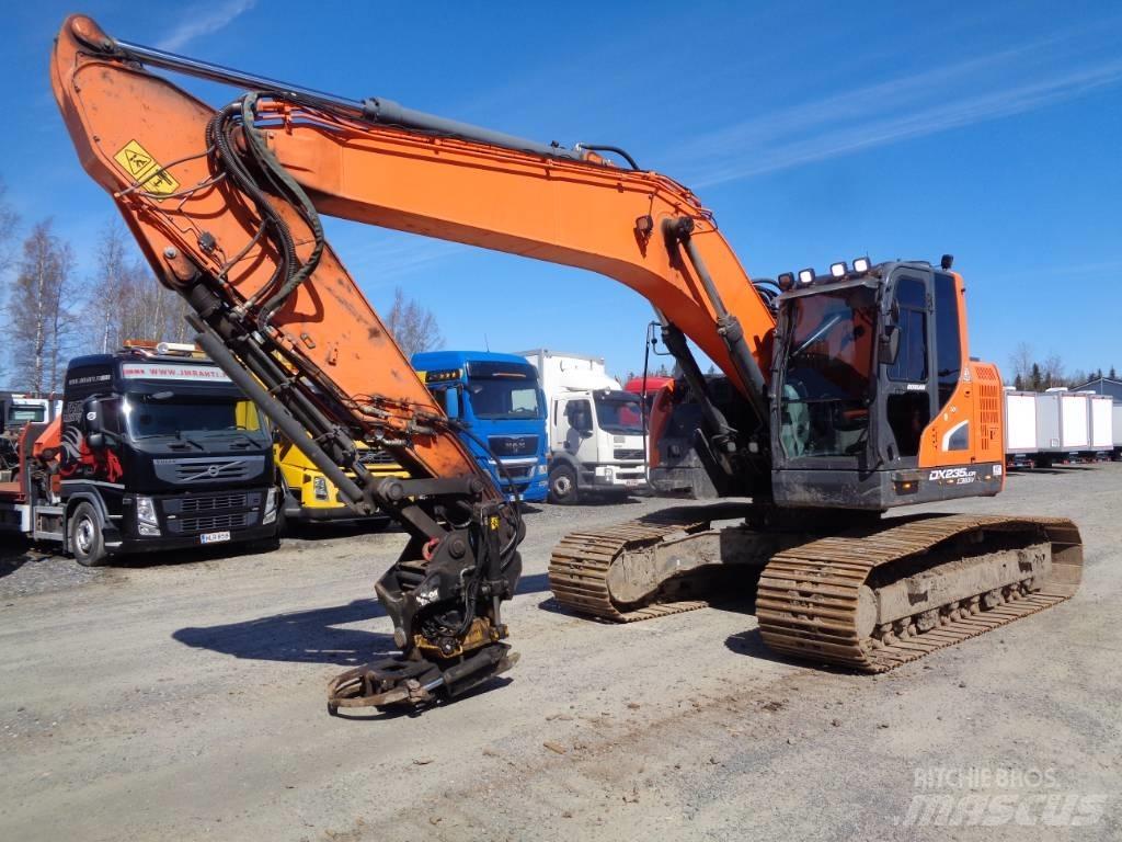 Doosan 235 LCR Gravemaskiner på larvebånd