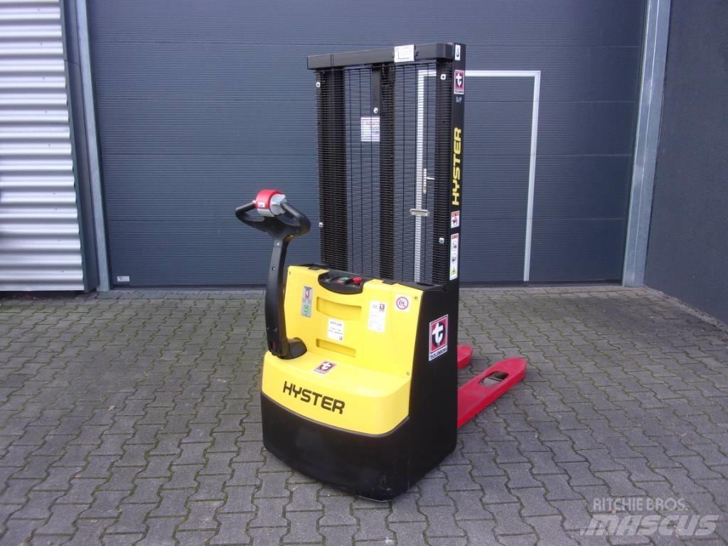Hyster S1.0 Gaffelstabler med gående fører