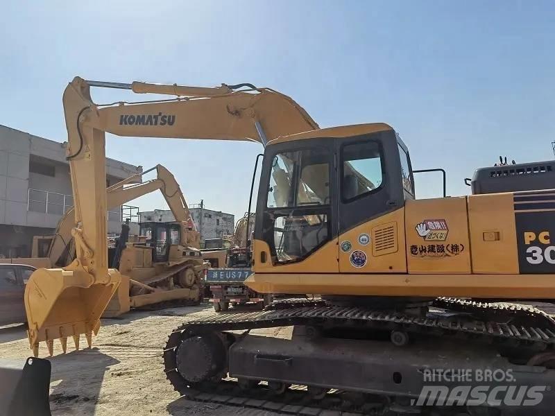 Komatsu PC 300 Gravemaskiner på larvebånd