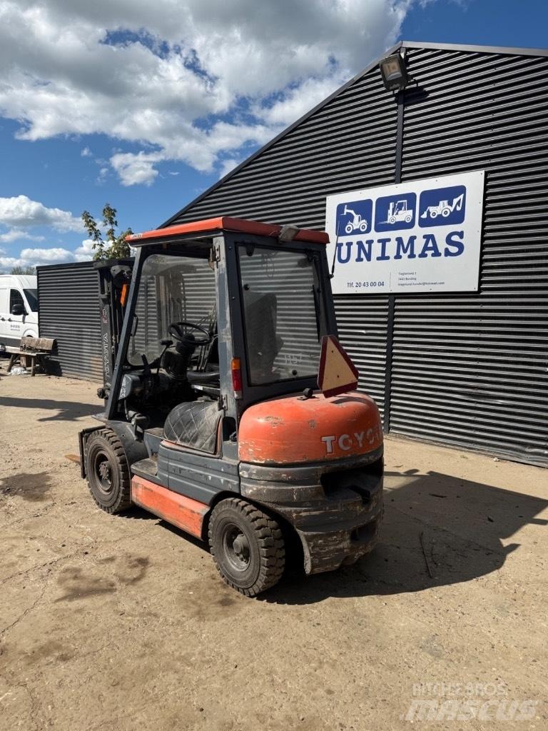 Toyota FD 25 Diesel gaffeltrucks