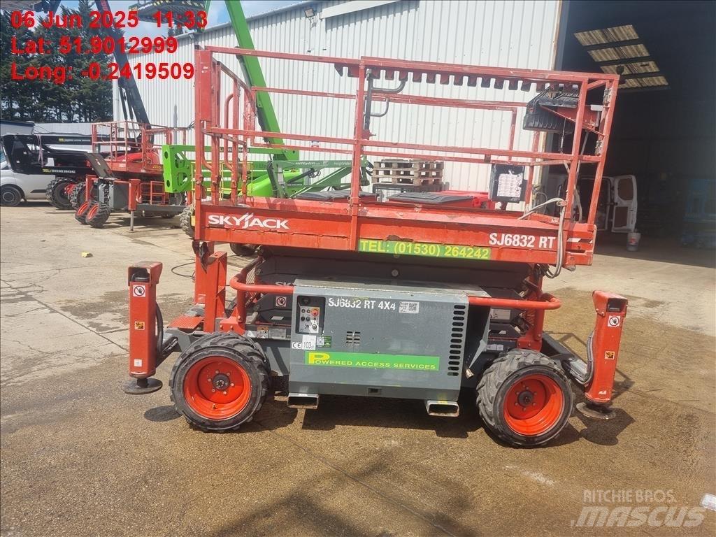 SkyJack SJ 6832 RT Saxlifte