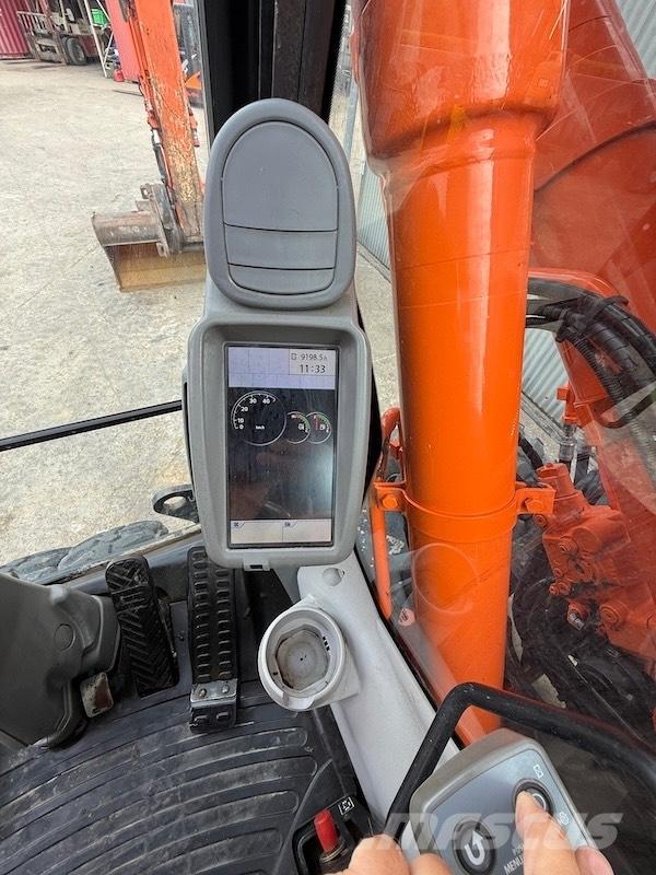 Hitachi ZX 140 W-5 Gravemaskiner på hjul