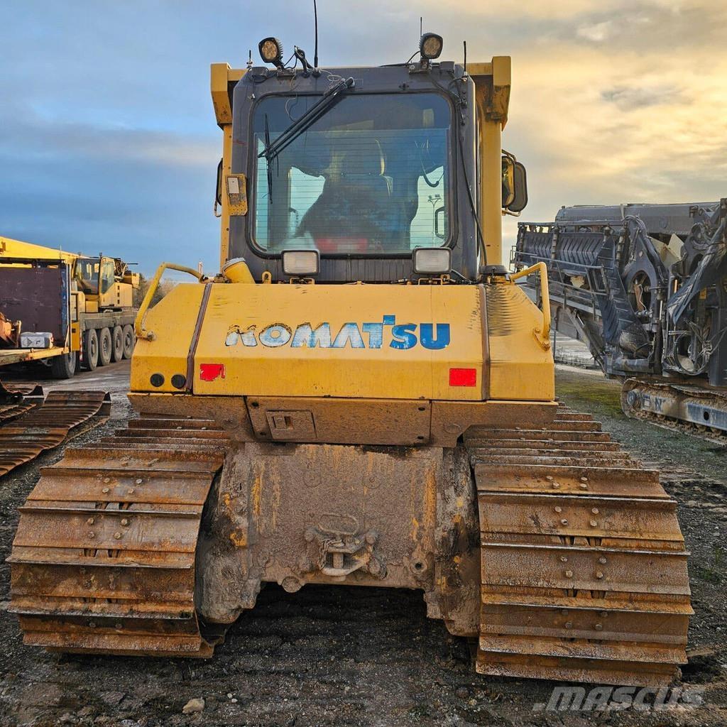 Komatsu D61PX-15F0 Bulldozer på larvebånd