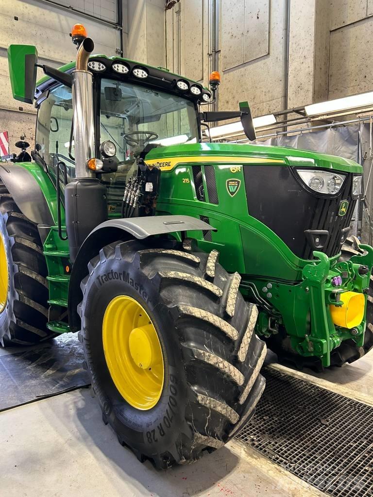 John Deere 6R 215 Traktorer