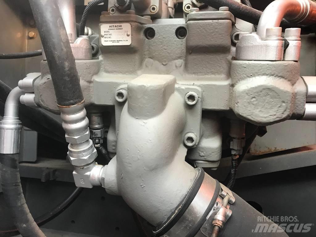 Hitachi ZX 210 Gravemaskiner på larvebånd