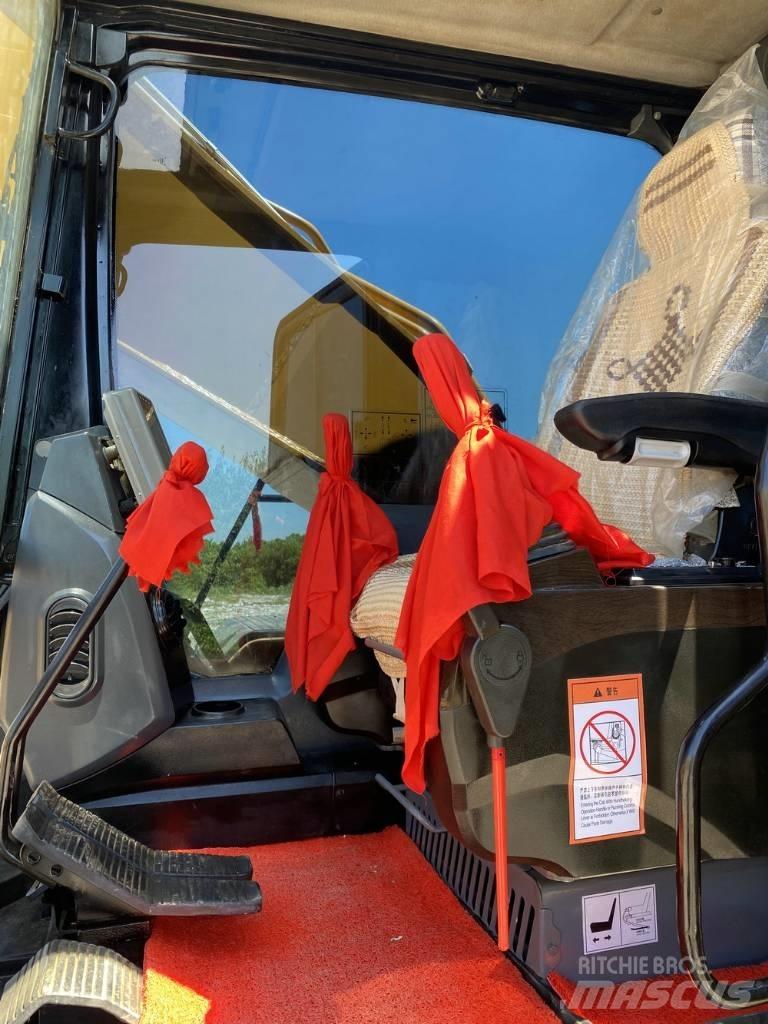 Sany 215 Gravemaskiner på larvebånd
