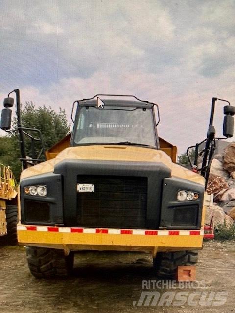 CAT 740 B Terrængående lastbiler