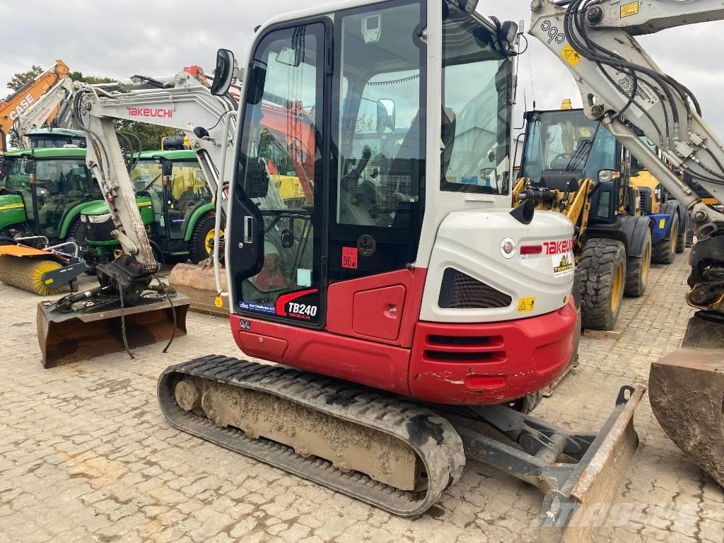 Takeuchi TB 240 Minigravemaskiner