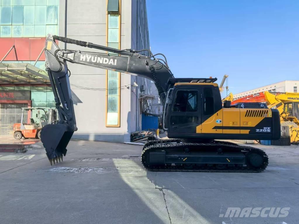 Hyundai HX 220 Gravemaskiner på larvebånd